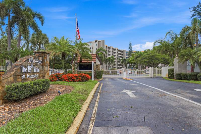 2 bedroom Condominium at 3940 Inverrary Boulevard #603-a, 18th Hole At Inverrary Condo, Lauderhill — photo 2
