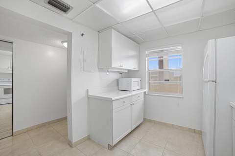 3940 Inverrary Boulevard #603-a, Lauderhill FL - photo 6 of 39
