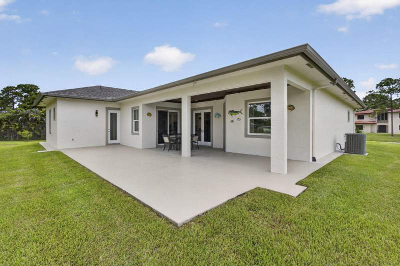 4 bedroom Single Family Residence at 15108 99th Street, 18-42-41~ N 269 Ft Of S 4622.55 Ft Of W 209 Ft , The Acreage — photo 5