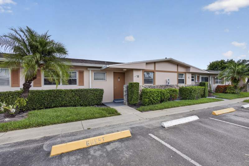2 bedroom Villa at 2703 Dudley Drive #H, Cresthaven Villas 28 Condo, West Palm Beach — photo 4