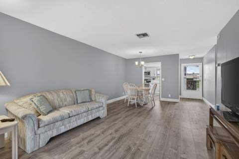 2703 Dudley Drive #H, West Palm Beach FL - photo 14 of 47