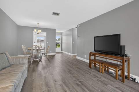 2703 Dudley Drive #H, West Palm Beach FL - photo 15 of 47