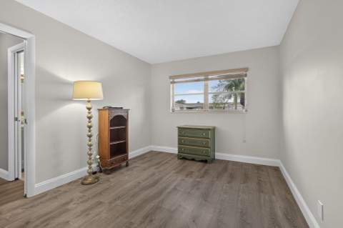 2703 Dudley Drive #H, West Palm Beach FL - photo 23 of 47