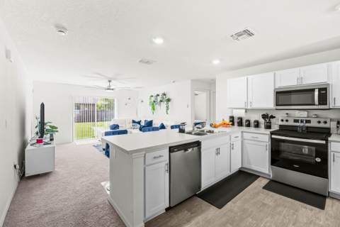4581 SW Darwin Boulevard, Port St. Lucie FL - photo 10 of 34