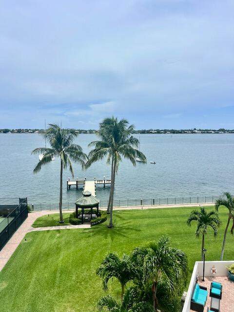 2 bedroom Condominium at 5200 N Flagler Drive #503, Placido Mar Condo, West Palm Beach — photo 2