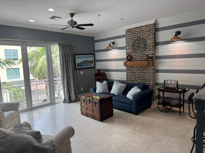 2 bedroom Condominium at 12 SE 1st Avenue #302, Royal Atlantic In Delray Beach Condo, Delray Beach — photo 2