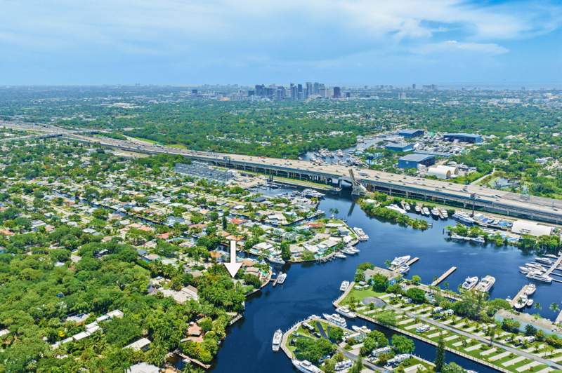 4 bedroom Single Family Residence at 2151 SW 23rd Terrace, Flamingo Park Sec, Fort Lauderdale — photo 5