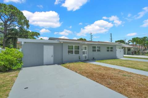 1134 S Ridge Street, Lake Worth Beach FL - photo 12 of 45