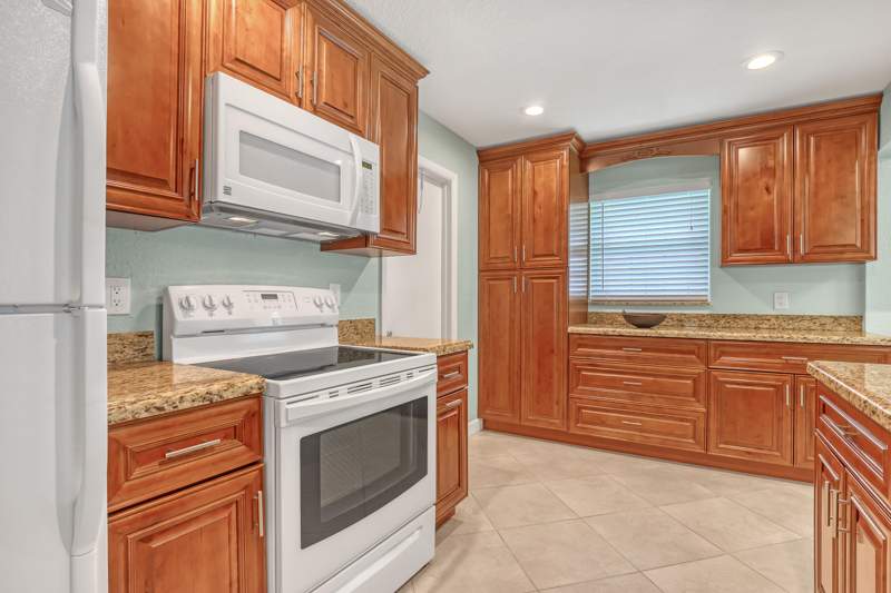 2 bedroom Single Family Residence at 1101 SW 15th Street, Leisureville, Boynton Beach — photo 5