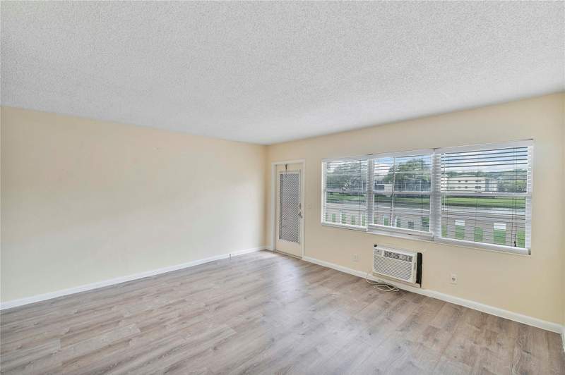 1 bedroom Condominium at 358 Dorset I #358, Dorset At Century Village Condo, Boca Raton — photo 5