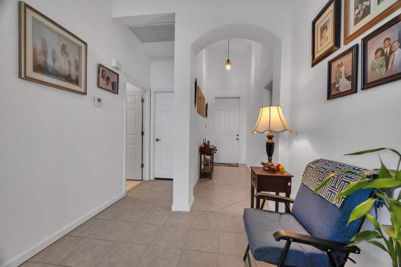 3 bedroom Single Family Residence at 113 NW Swann Mill Circle, Magnolia Lakes, Port St. Lucie — photo 4