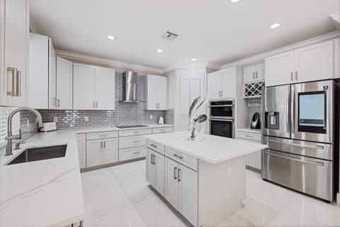 11045 Misty Ridge Way, Boynton Beach FL - photo 7 of 21