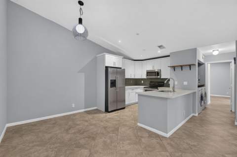 3076 S Oakland Forest Drive #503, Oakland Park FL - photo 6 of 26