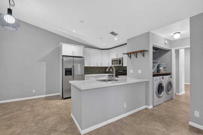 3 bedroom Villa at 3076 S Oakland Forest Drive #503, Pines Of Oakland Forest West, Oakland Park — photo 5