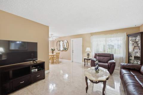 54 Capri B, Delray Beach FL - photo 10 of 36