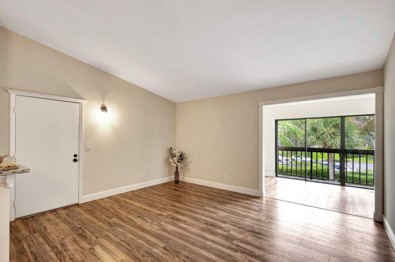 2 bedroom Condominium at 1109 Duncan Circle #201, Dunbar Woods Condo I II And III In Or4410P782,, Palm Beach Gardens — photo 5