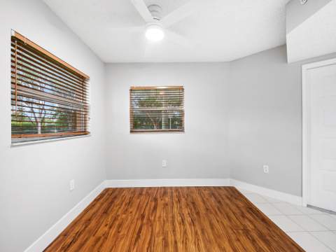 550 SW 137 Avenue #L114, Pembroke Pines FL - photo 10 of 46