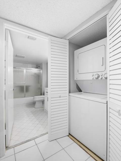 550 SW 137 Avenue #L114, Pembroke Pines FL - photo 21 of 46