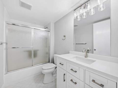 550 SW 137 Avenue #L114, Pembroke Pines FL - photo 22 of 46