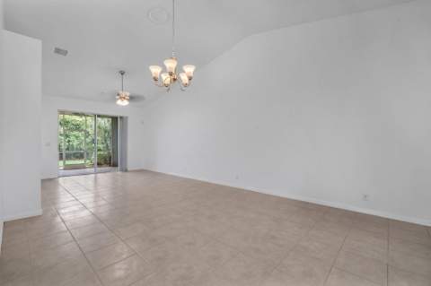 10788 Royal Caribbean Circle, Boynton Beach FL - photo 9 of 52
