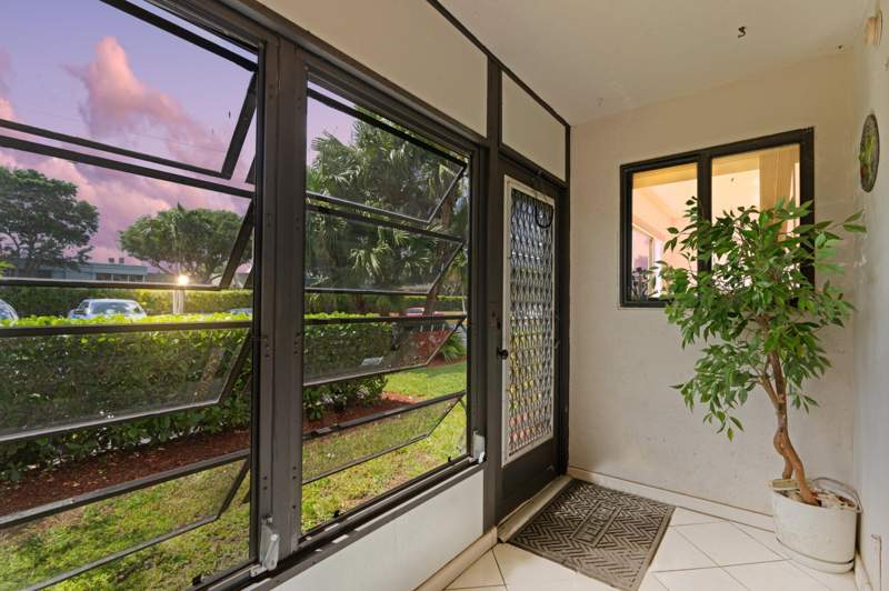 2 bedroom Condominium at 15450 Pembridge Avenue #164, Pembridge A Thru I, Delray Beach — photo 2