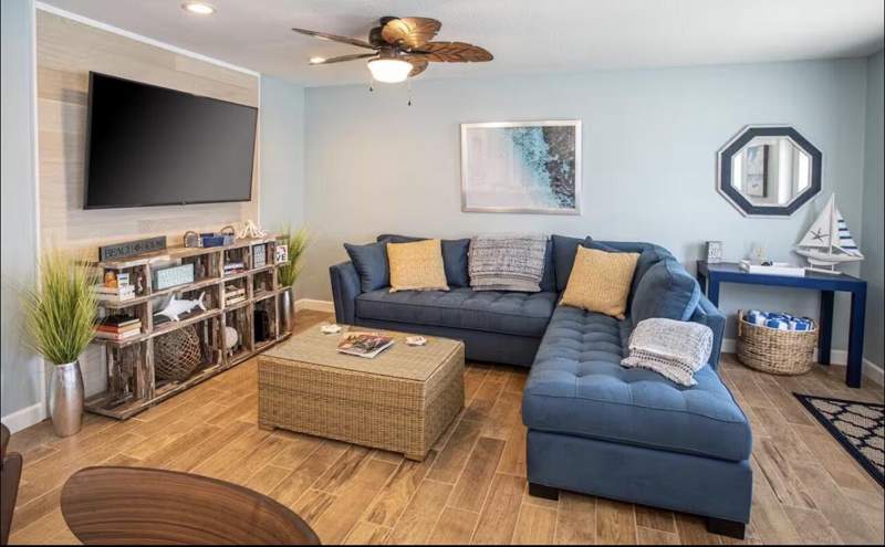 3 bedroom Single Family Residence at 85 S Las Olas Drive, Beach Club Colony Section 1, Jensen Beach — photo 2