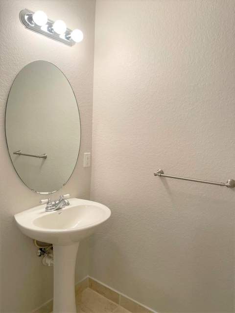 902 S Federal Highway #6, Lake Worth Beach FL - photo 12 of 33
