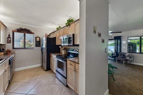 2130 NE 9th Avenue, Wilton Manors FL - photo 10 of 45