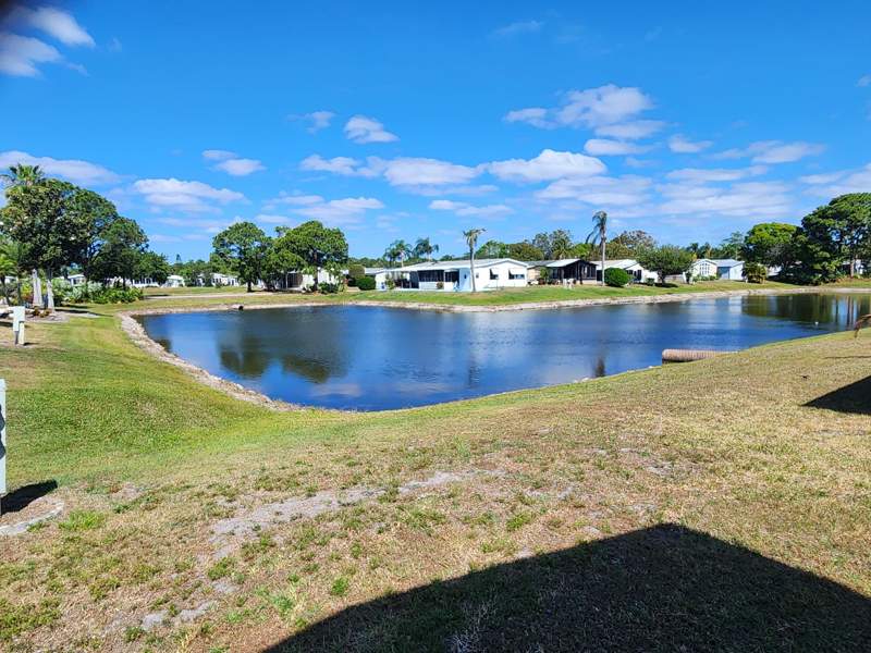 2 bedroom Manufactured Home at 8215 Caper Lane, Savanna Club Plat I, Port St. Lucie — photo 4