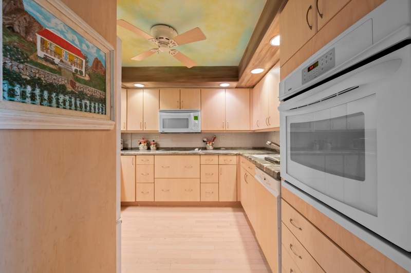 1 bedroom Condominium at 3546 S Ocean Boulevard #716, Barclay Condo, South Palm Beach — photo 3