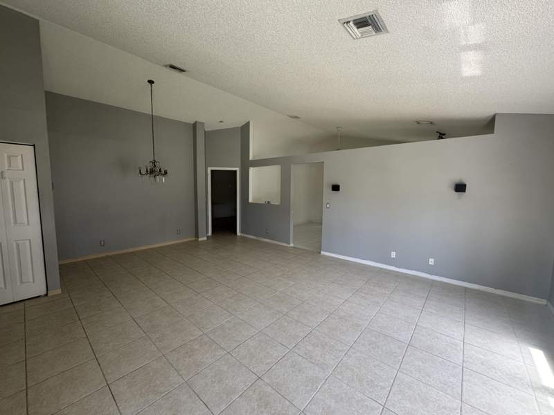 3 bedroom Single Family Residence at 10278 Serene Meadow Drive, Meadow Lakes, Boca Raton — photo 4