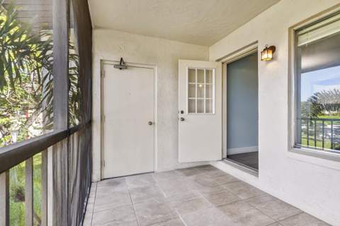 4999 Sable Pine Circle #D2, West Palm Beach FL - photo 7 of 31