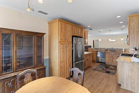 4240 NE 19th Avenue, Oakland Park FL - photo 12 of 42