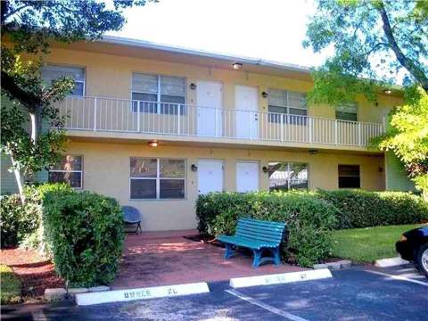 2607 NE 8th Avenue #33, Wilton Manors FL - photo 7 of 12