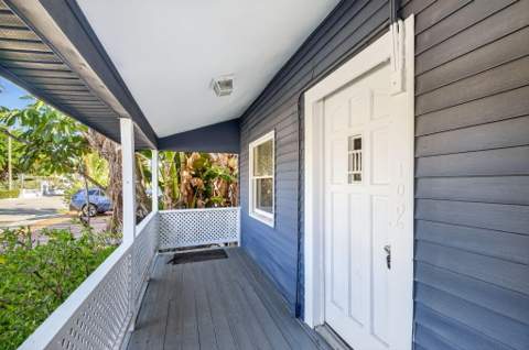1006 S M Street, Lake Worth Beach FL - photo 8 of 37