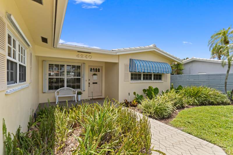 4 bedroom Single Family Residence at 4240 NE 19th Avenue, Coral Heights Sec One, Oakland Park — photo 3