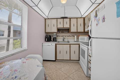 809 Normandy Q #809, Delray Beach FL - photo 14 of 87