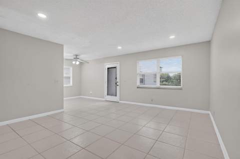 40 Burgundy A, Delray Beach FL - photo 8 of 40