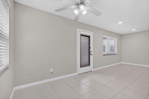 40 Burgundy A, Delray Beach FL - photo 9 of 40