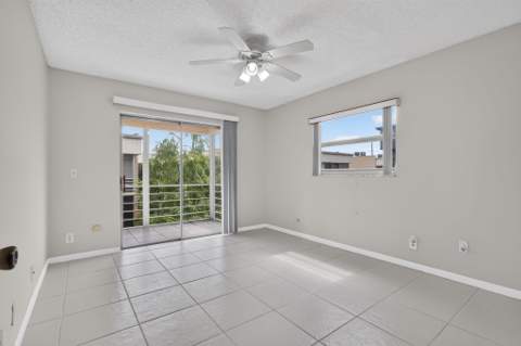 40 Burgundy A, Delray Beach FL - photo 17 of 40