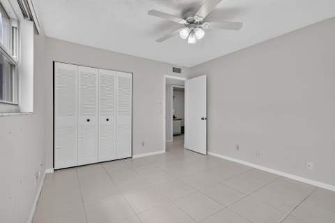 40 Burgundy A, Delray Beach FL - photo 19 of 40