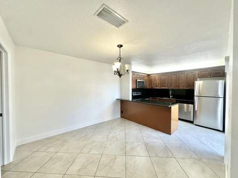 251 Lake Arbor Drive, Palm Springs FL - photo 14 of 38