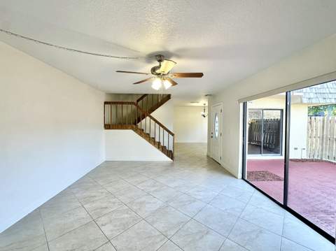 251 Lake Arbor Drive, Palm Springs FL - photo 24 of 38