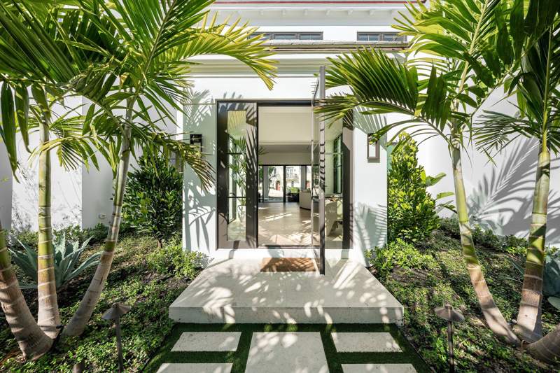 5 bedroom Single Family Residence at 819 Bamboo Lane, Bamboo Lane, Delray Beach — photo 4