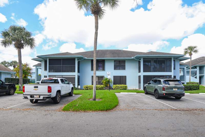 2 bedroom Condominium at 950 S Kanner Highway #905, Gardens At Poppleton Creek Condo, Stuart — photo 2
