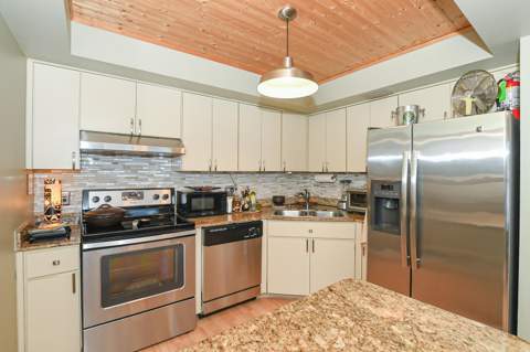 950 S Kanner Highway #905, Stuart FL - photo 8 of 34