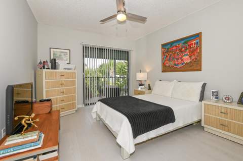 950 S Kanner Highway #905, Stuart FL - photo 23 of 34