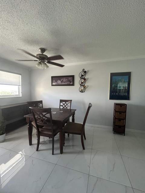 225 Bonnie Boulevard #405, Palm Springs FL - photo 8 of 27