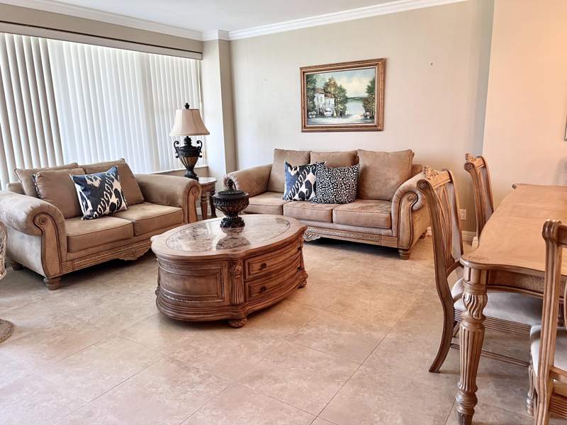 1 bedroom Stock Cooperative at 3300 NE 36th Street #518, Coral Ridge Towers East, Fort Lauderdale — photo 2