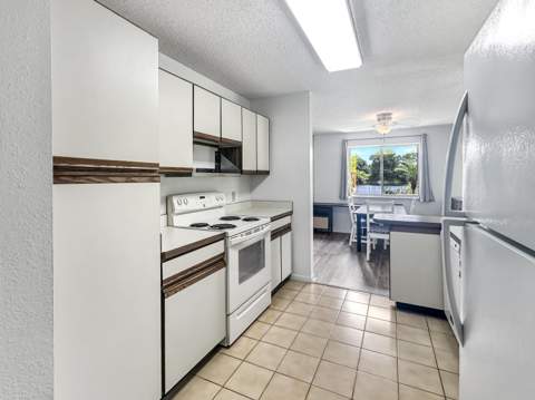 5717 Deer Run Drive #4a, Fort Pierce FL - photo 8 of 20